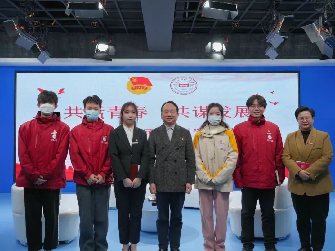 青马结班：大五班散伙照 · 补充图 1