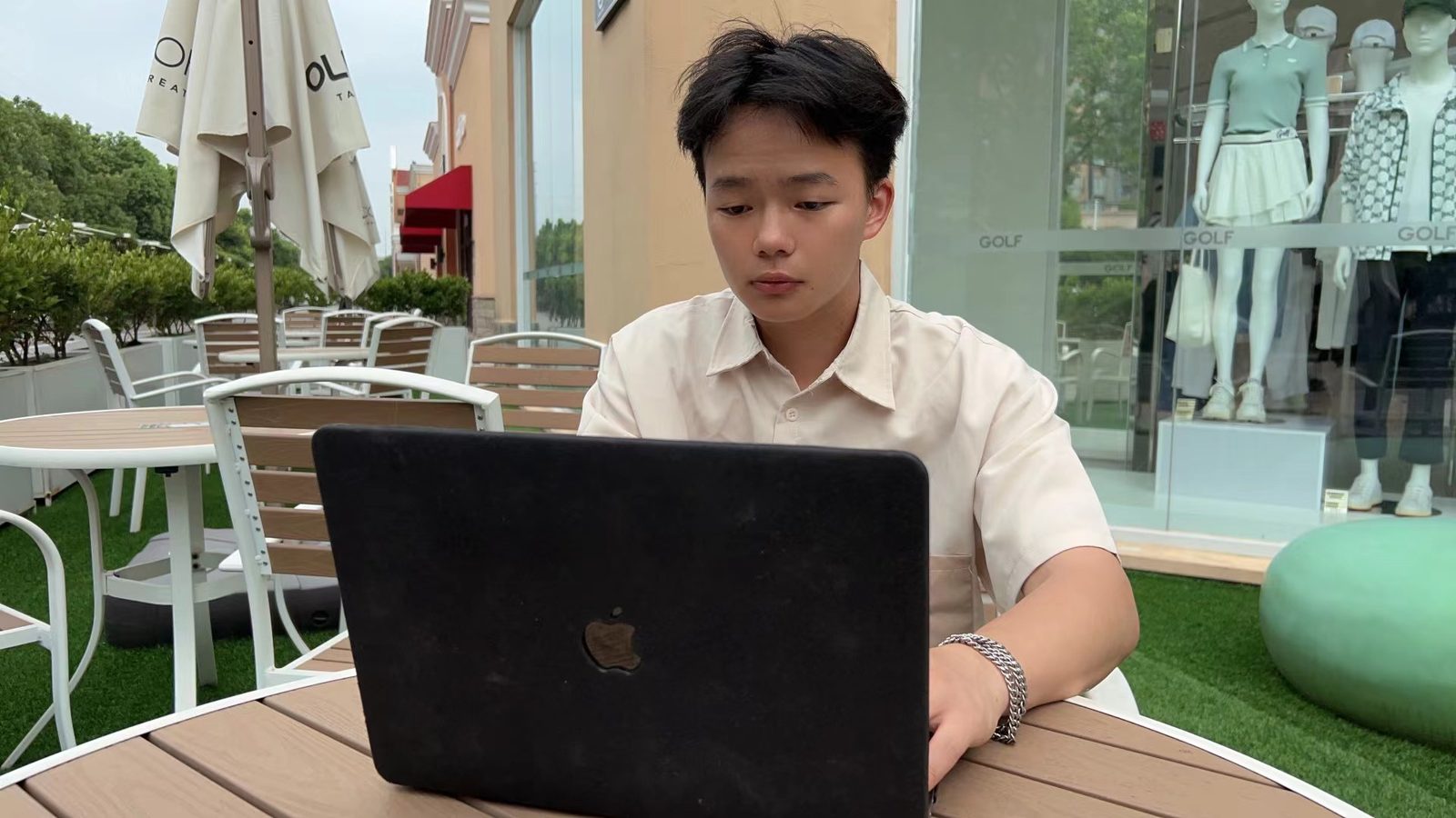 在武汉发生了让我终生难忘的事情，也